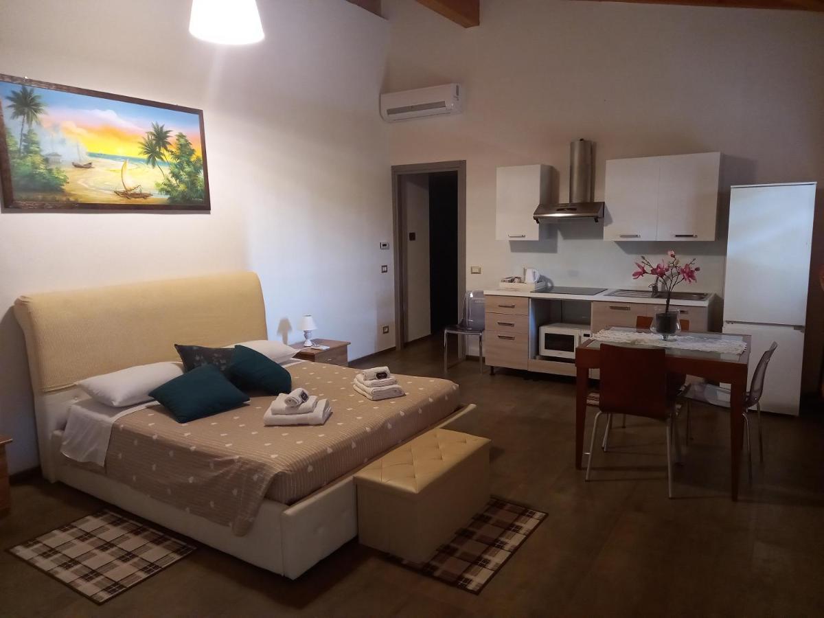 Mazzi House Garden 호텔 도소부오노 외부 사진